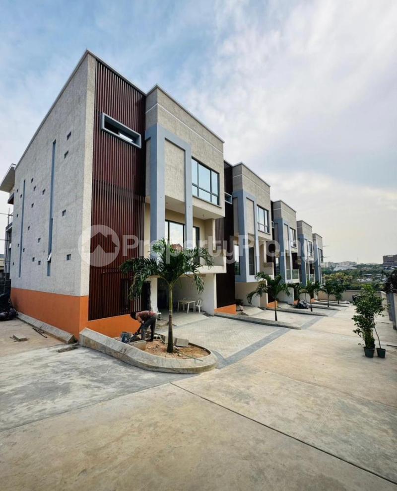 4 bedroom House for sale Omole phase 1 Ojodu Lagos