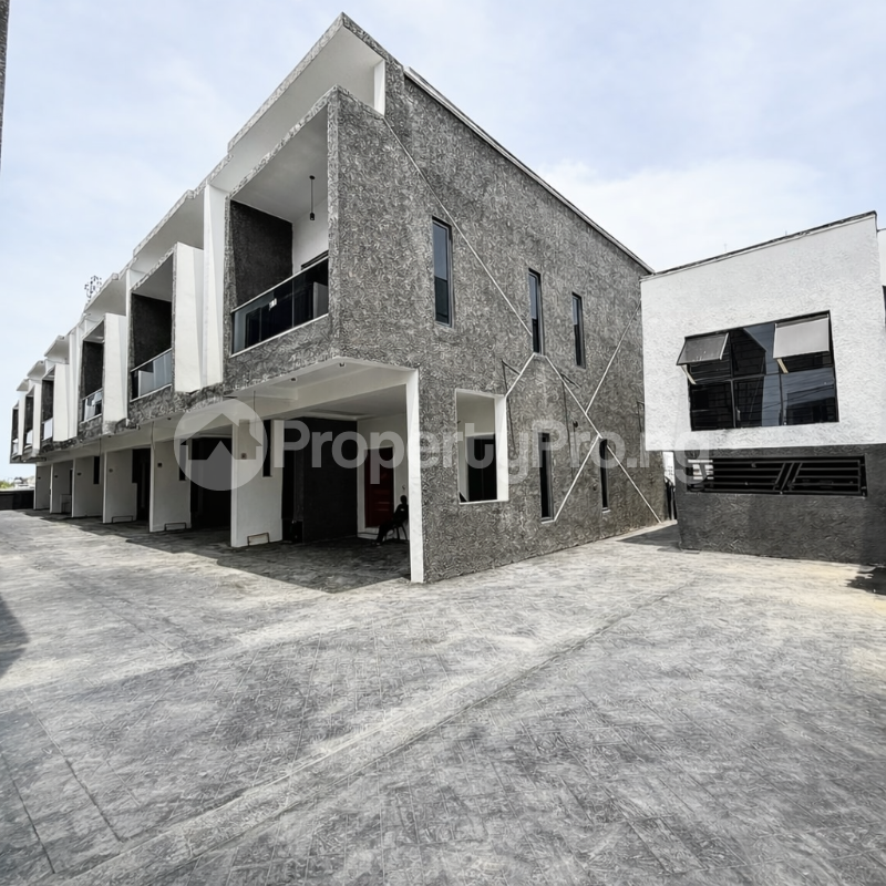 4 bedroom House for sale Estate Ikota Lekki Lagos