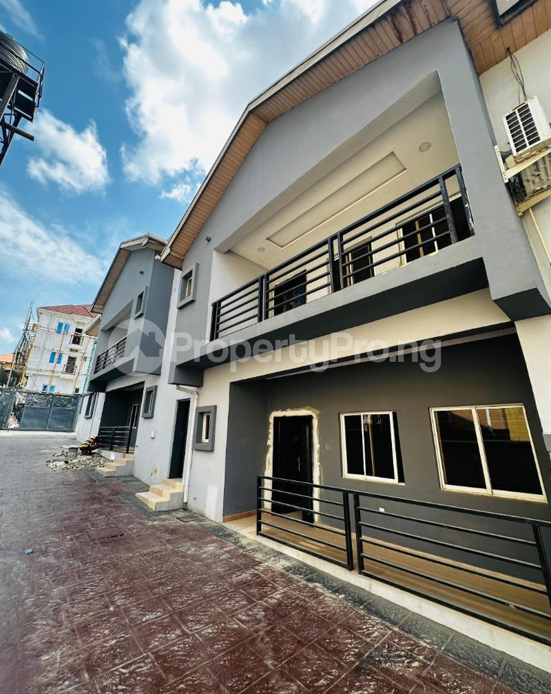 3 bedroom Flat / Apartment for sale Magodo GRA Phase 2 Kosofe/Ikosi Lagos