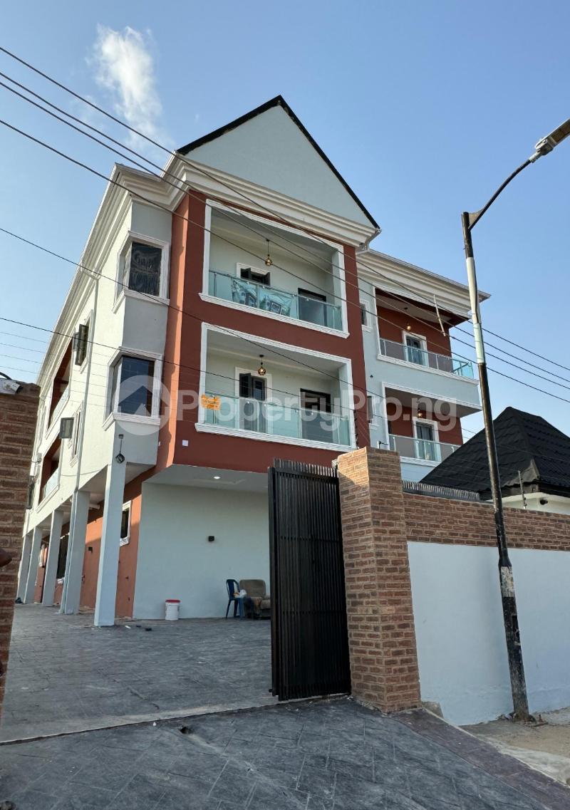 3 bedroom Flat / Apartment for sale Ogba Lagos
