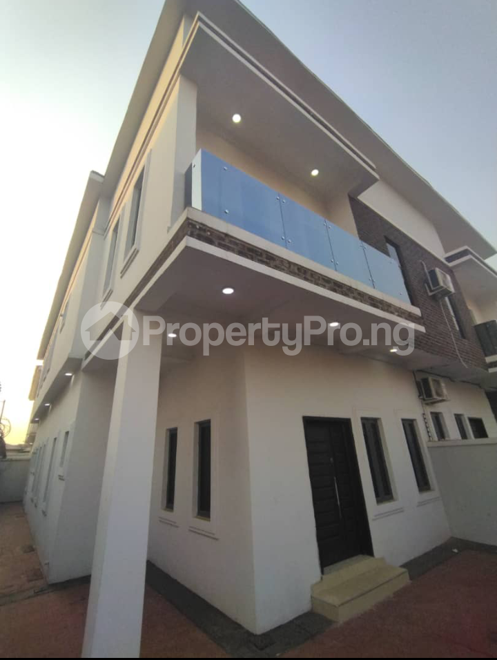 4 bedroom House for sale Phase 1, Isheri Magodo Kosofe/Ikosi Lagos