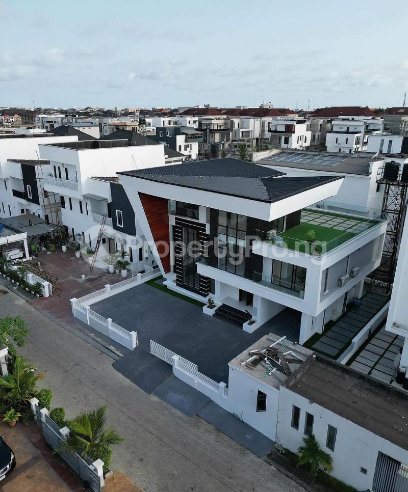5 bedroom House for sale Osapa london Lekki Lagos