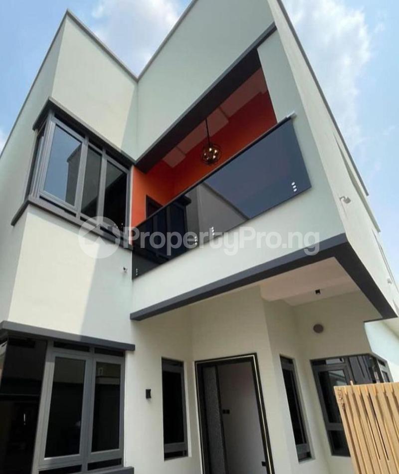 5 bedroom House for sale Omole phase 2 Ojodu Lagos