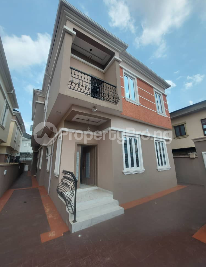 5 bedroom House for sale Omole phase 2 Ojodu Lagos