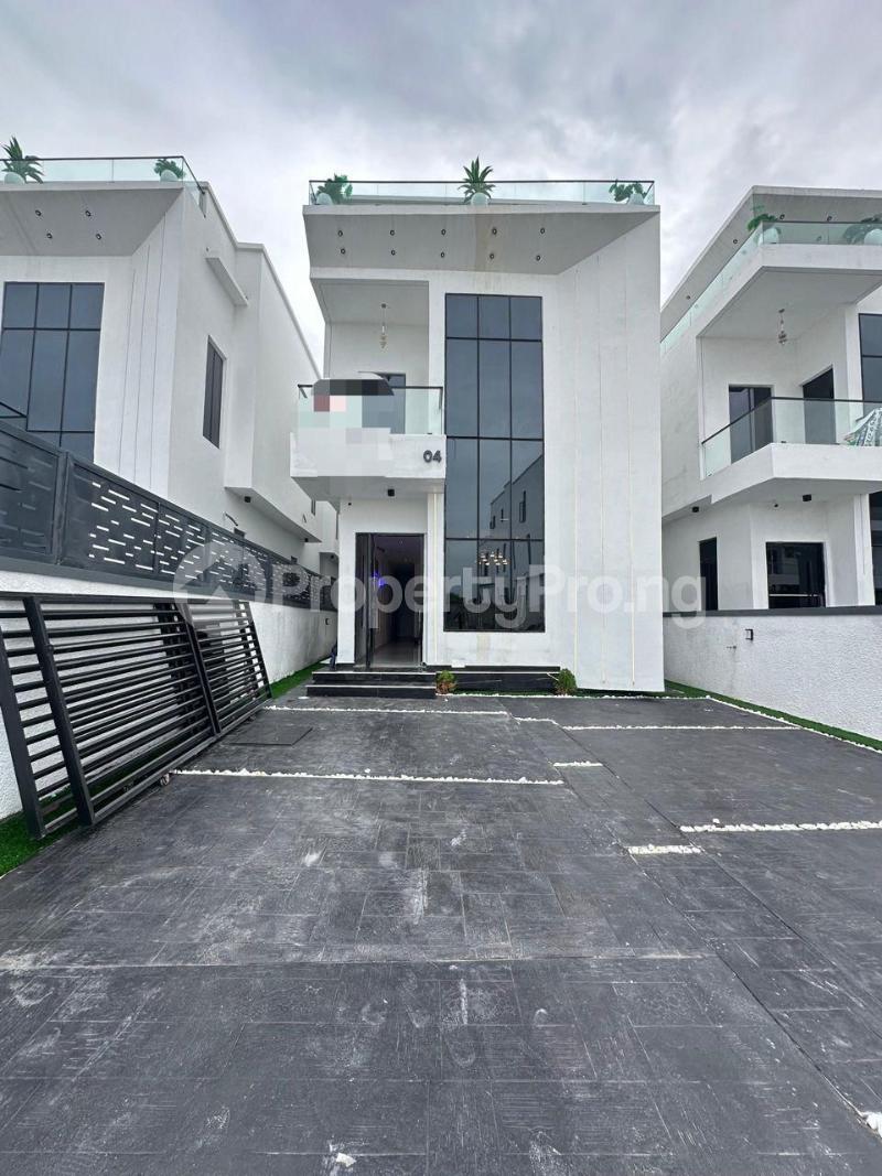5 bedroom House for sale chevron Lekki Lagos