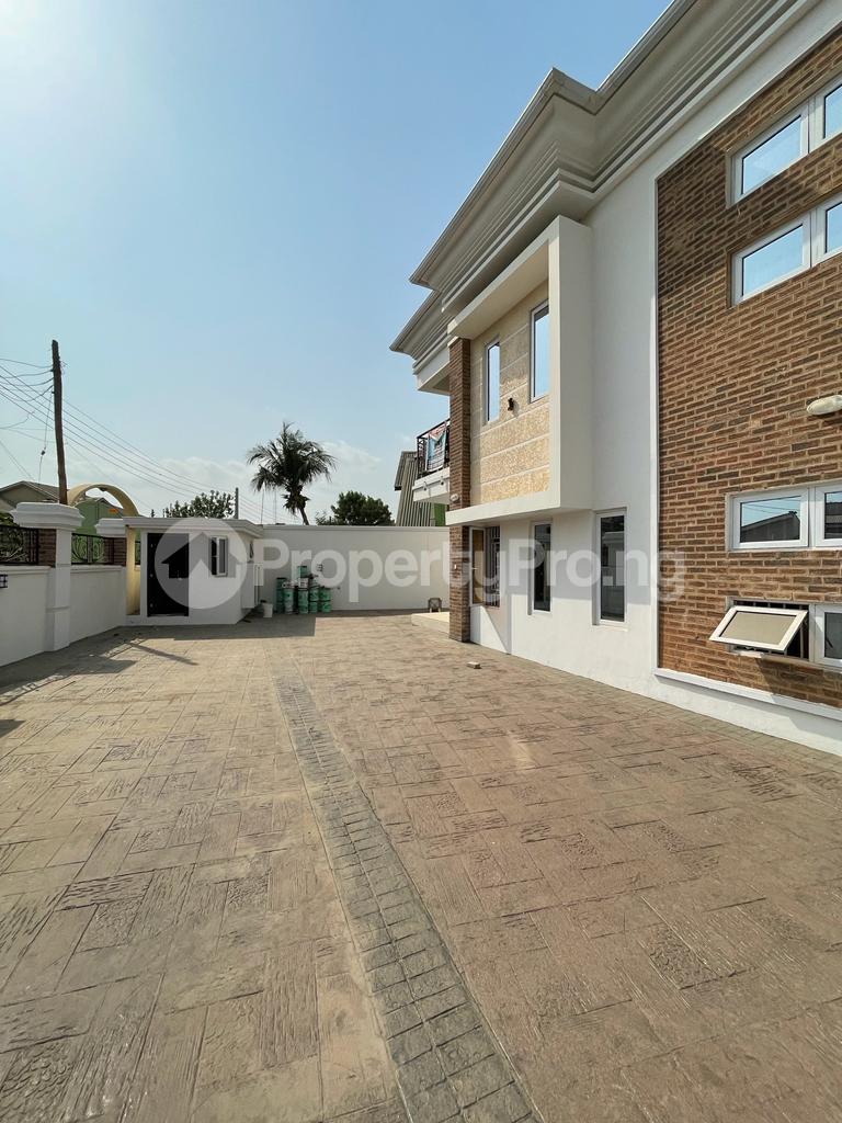 5 bedroom House for sale Shangisha Kosofe/Ikosi Lagos