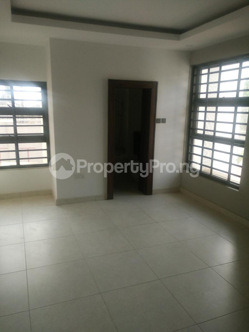 3 bedroom Flat / Apartment for rent Wuse 2 Abuja