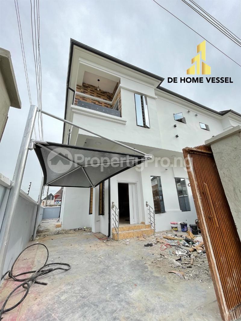 4 bedroom House for sale Lekki Lagos