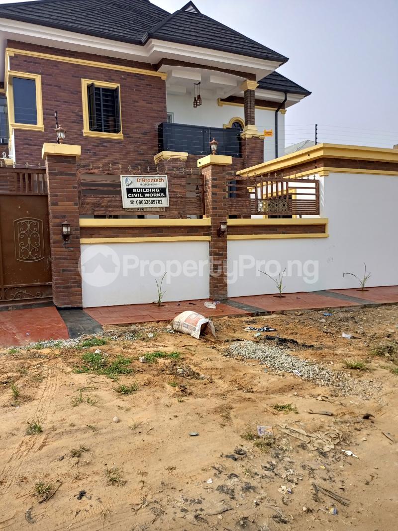 3 bedroom Flat / Apartment for rent Hotel Bus Stop Bucknor Estate. Jakande Axis Bucknor Isolo Lagos