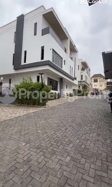 5 bedroom House for rent Guzape Abuja