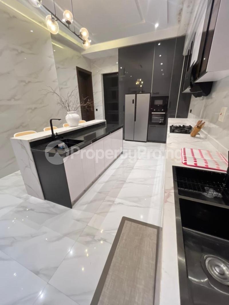 5 bedroom House for rent Lekki Lagos
