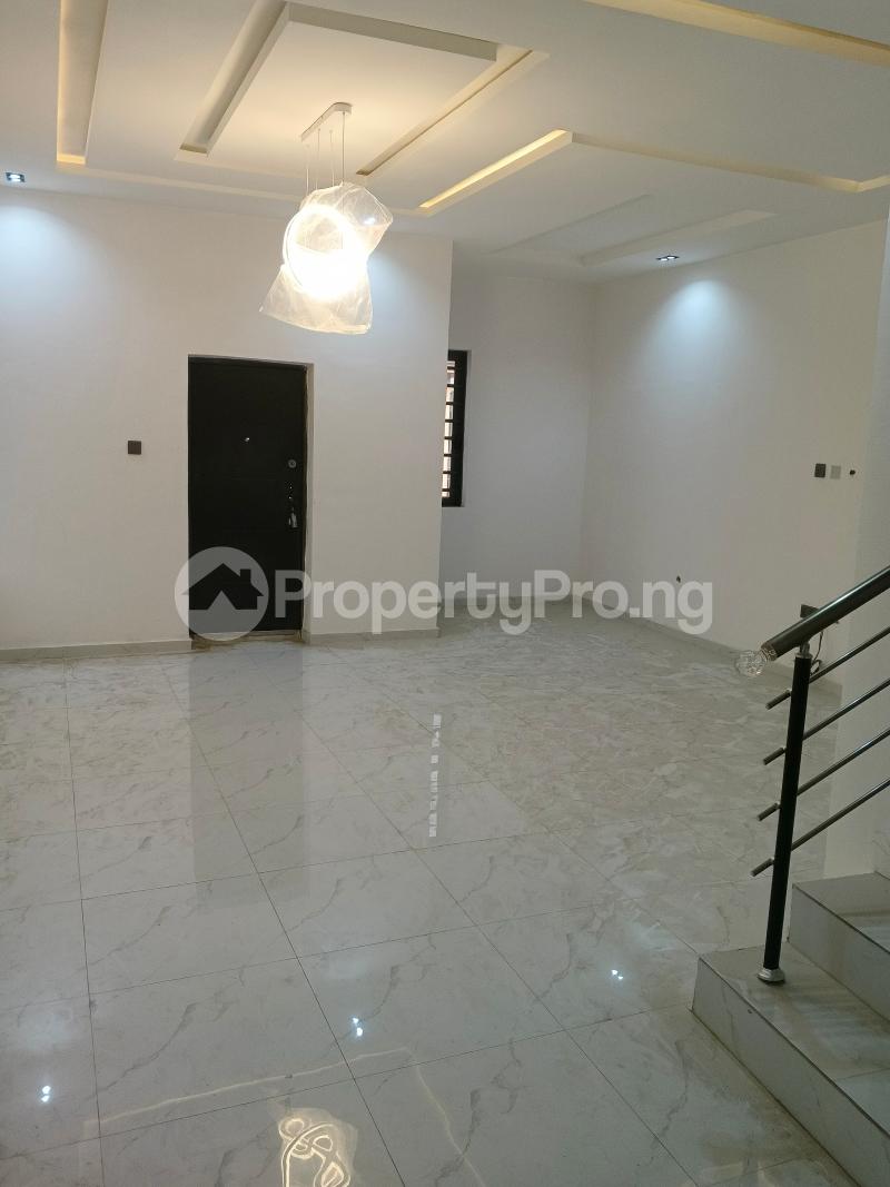 3 bedroom Flat / Apartment for sale In A Lovely And Calm Neighborhood Off Cmd Road, Ikosi Lagos CMD Road Kosofe/Ikosi Lagos