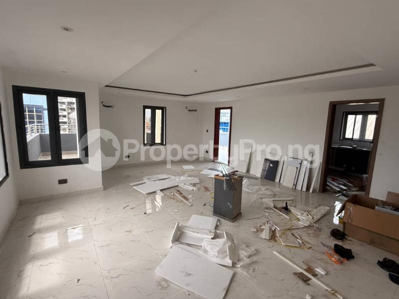 3 bedroom Flat / Apartment for sale In A Secured And Lovely Neighborhood At Off Keffi Street Ikoyi Lagos Ikoyi S.W Ikoyi Lagos - 1