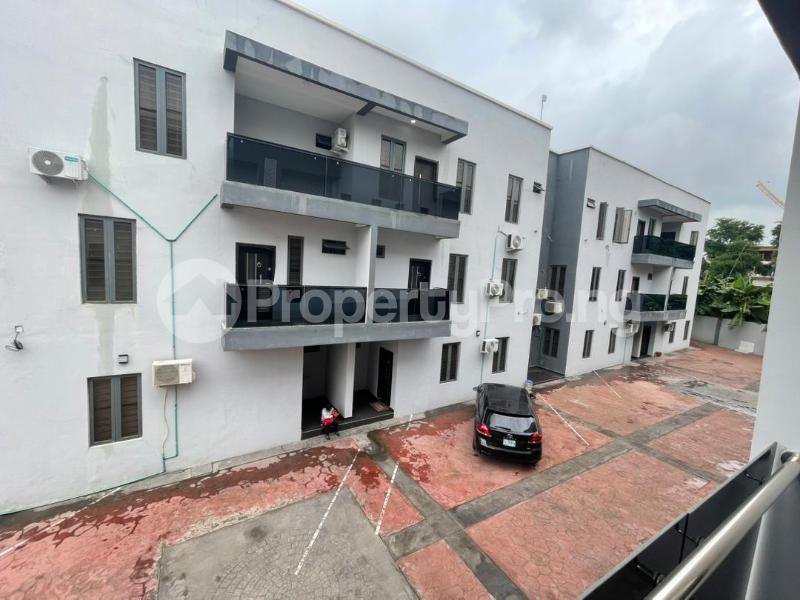 5 bedroom House for sale In A Lovely And Secured Neighborhood Inside Shonibare Estate, Mobolaji Bank Anthony Way,keja Lagos Mobolaji Bank Anthony Way Ikeja Lagos