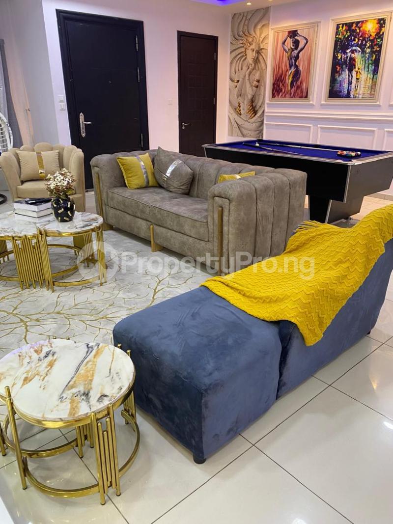 4 bedroom House for shortlet ONIRU Victoria Island Lagos