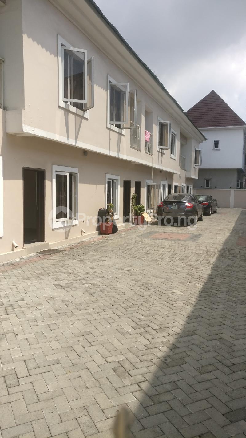 2 bedroom House for rent   Jakande Lekki Lagos