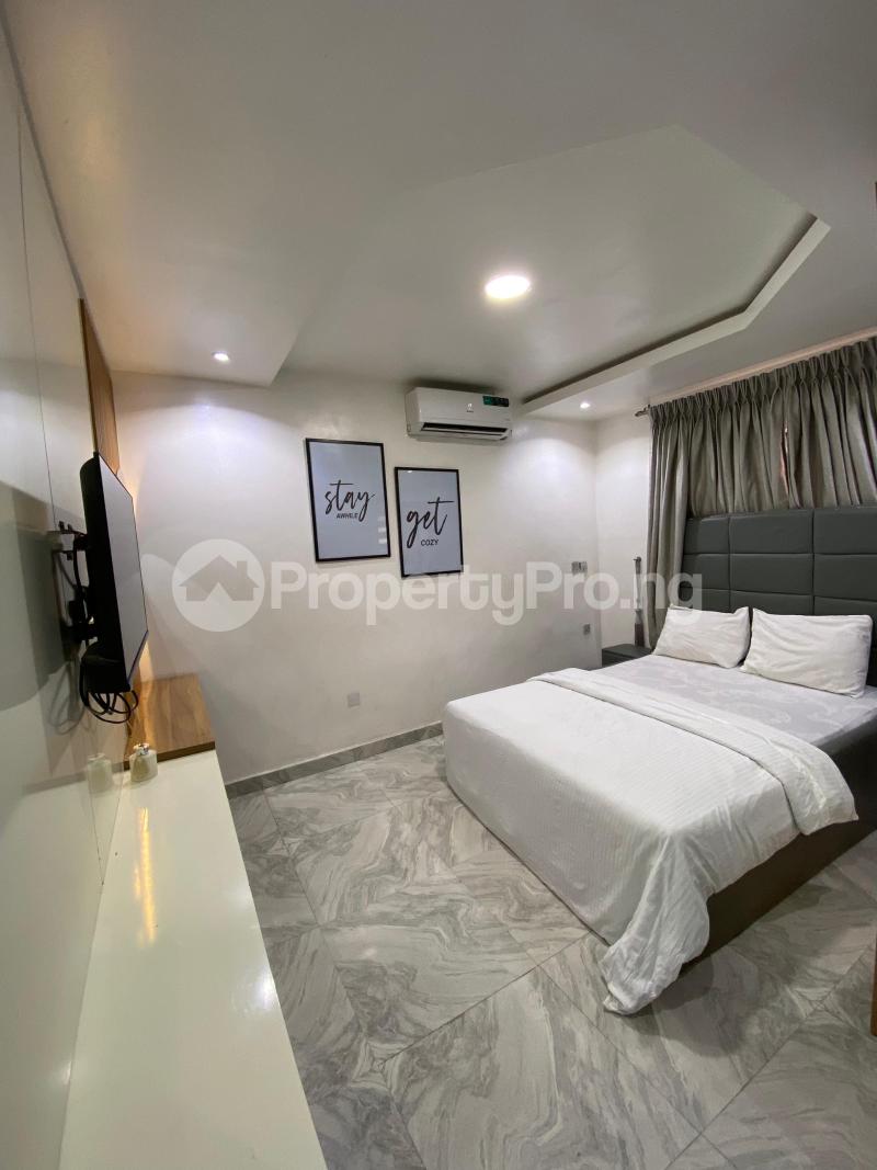 2 bedroom Flat / Apartment for shortlet Onike Yaba Lagos - 0