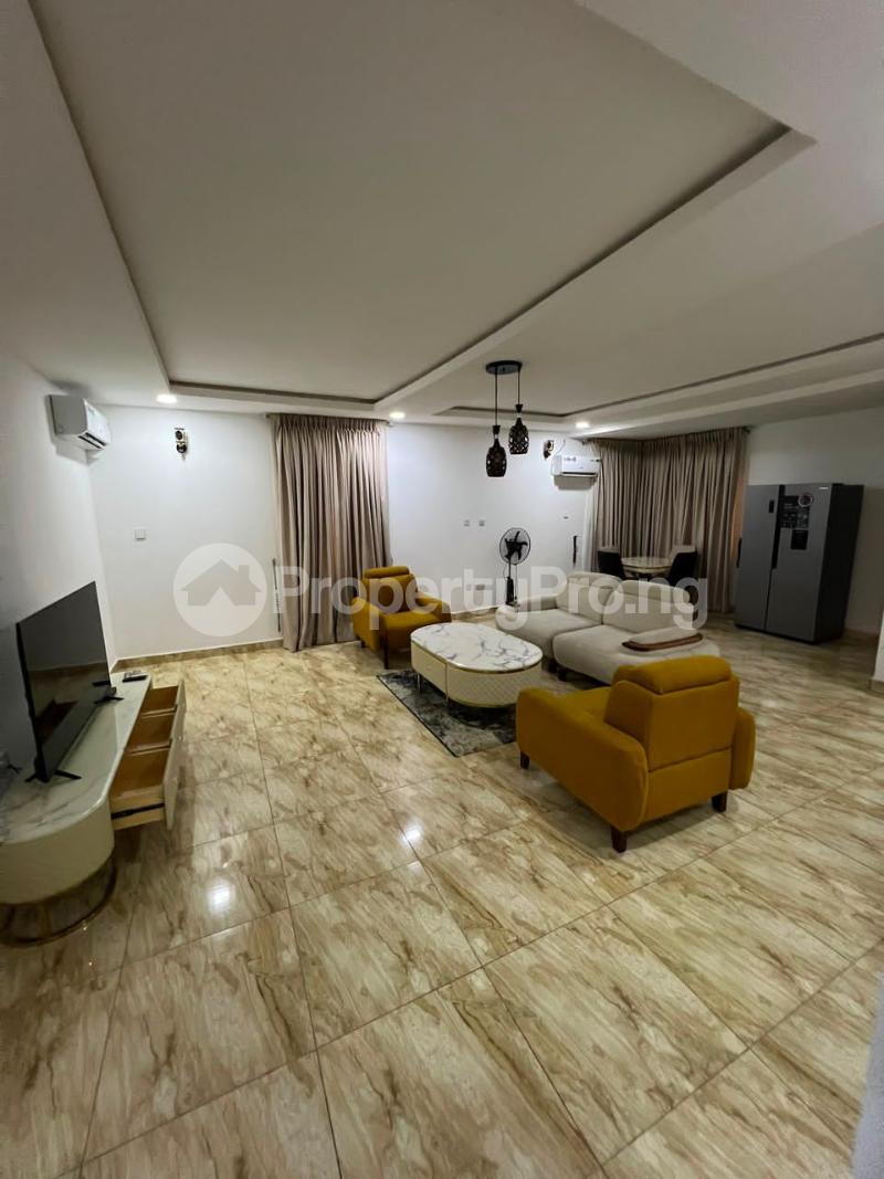 3 bedroom Flat / Apartment for rent Airport Road Lugbe Abuja