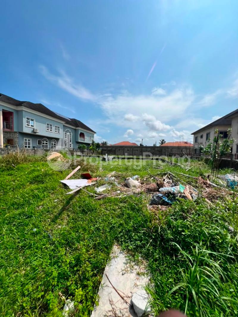 Land for sale In A Secure Estate In Osapa Osapa london Lekki Lagos
