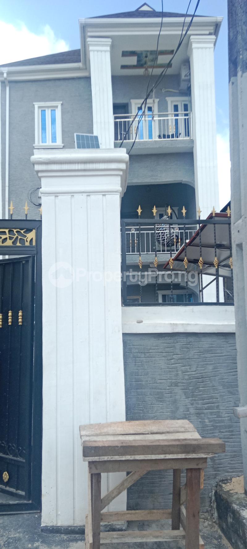 1 bedroom Flat / Apartment for rent Bayo Oyewale, Ago palace Okota Lagos