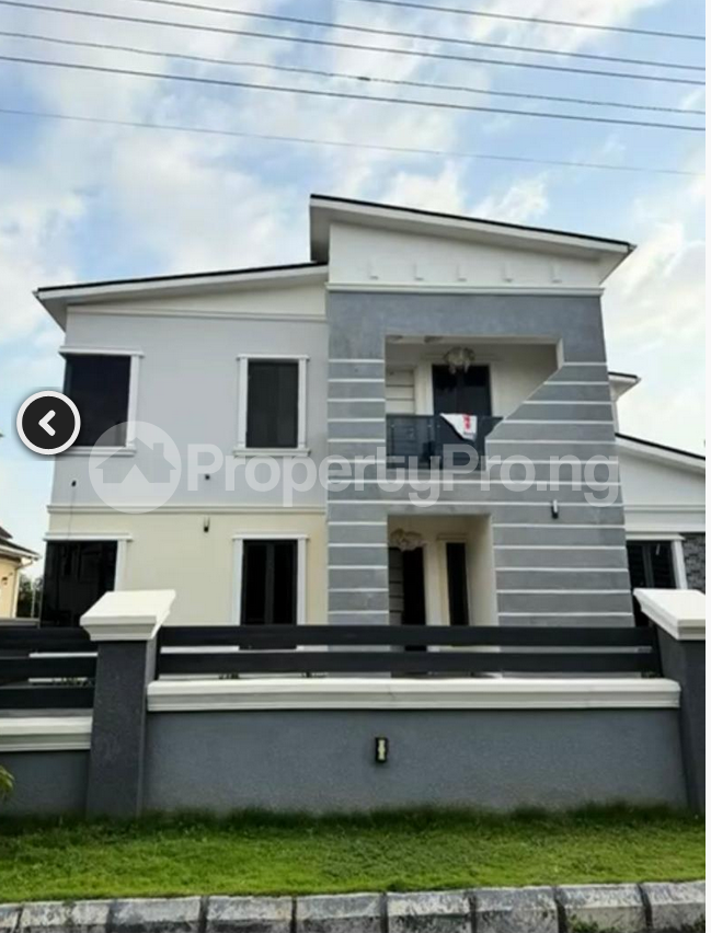4 bedroom House for sale Von Or Voice Of Nigeria Road Lugbe Abuja