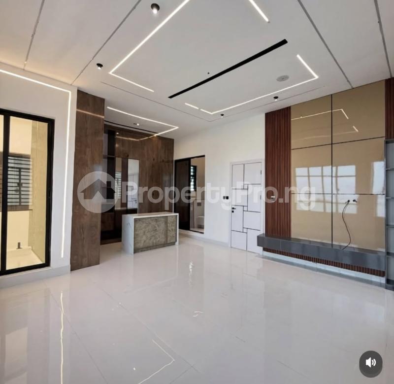 5 bedroom House for sale Estate Ajah Lagos