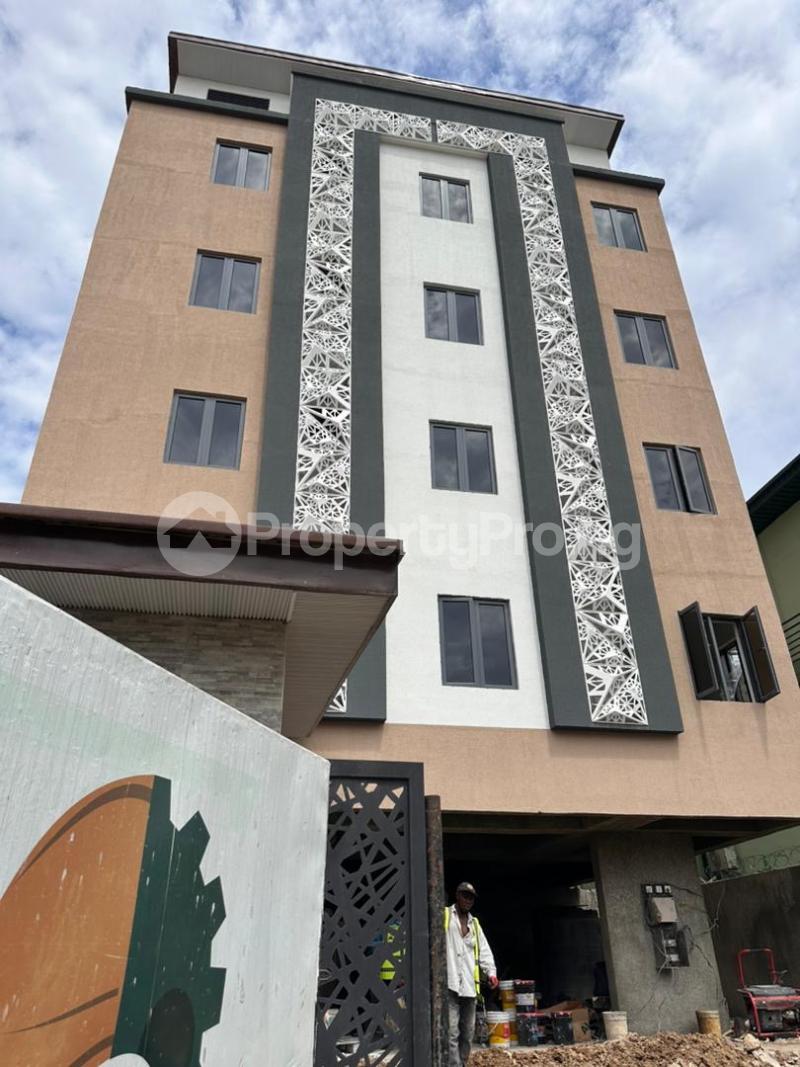 3 bedroom Flat / Apartment for rent Alagomeji Alagomeji Yaba Lagos