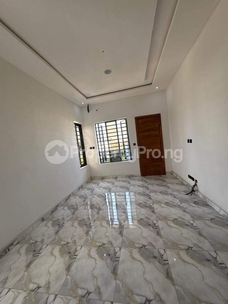 3 bedroom Flat / Apartment for rent Generally Paint Olokonla Ajah Lagos - 0