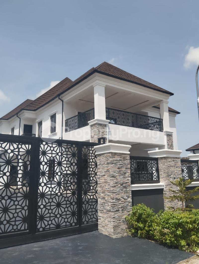 4 bedroom House for sale Along Von Garden Estate Road Lugbe Abuja