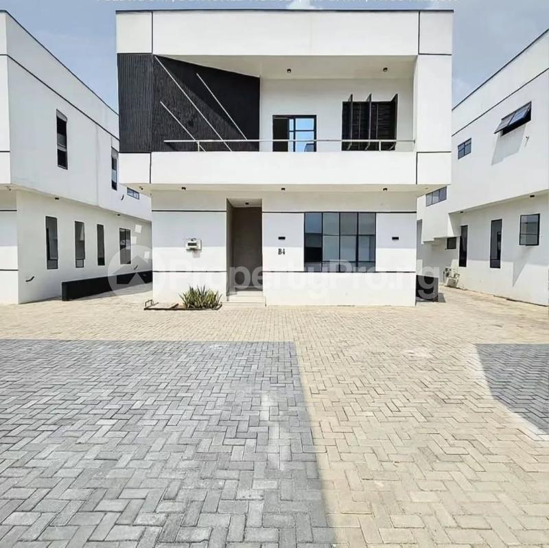 4 bedroom House for sale In A Secured And Exclusive Neighborhood At Orchid Road, Lekki Lagos Orchid Lekki Lagos
