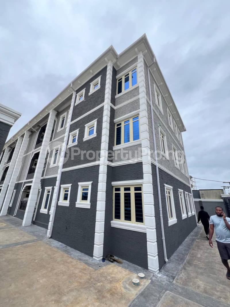 3 bedroom Flat / Apartment for rent Lekki Scheme 2 Peninsular Abraham adesanya estate Ajah Lagos