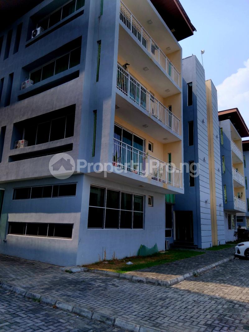 3 bedroom Flat / Apartment for rent Monastery Shoprite Road Sangotedo Ajah Lagos