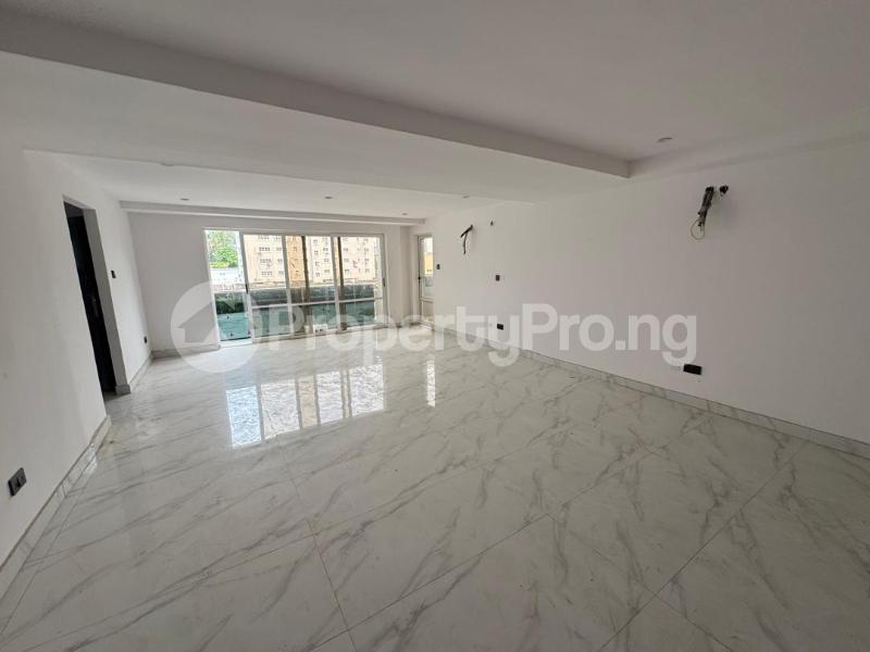 3 bedroom Flat / Apartment for sale  Awolowo Road Ikoyi Lagos