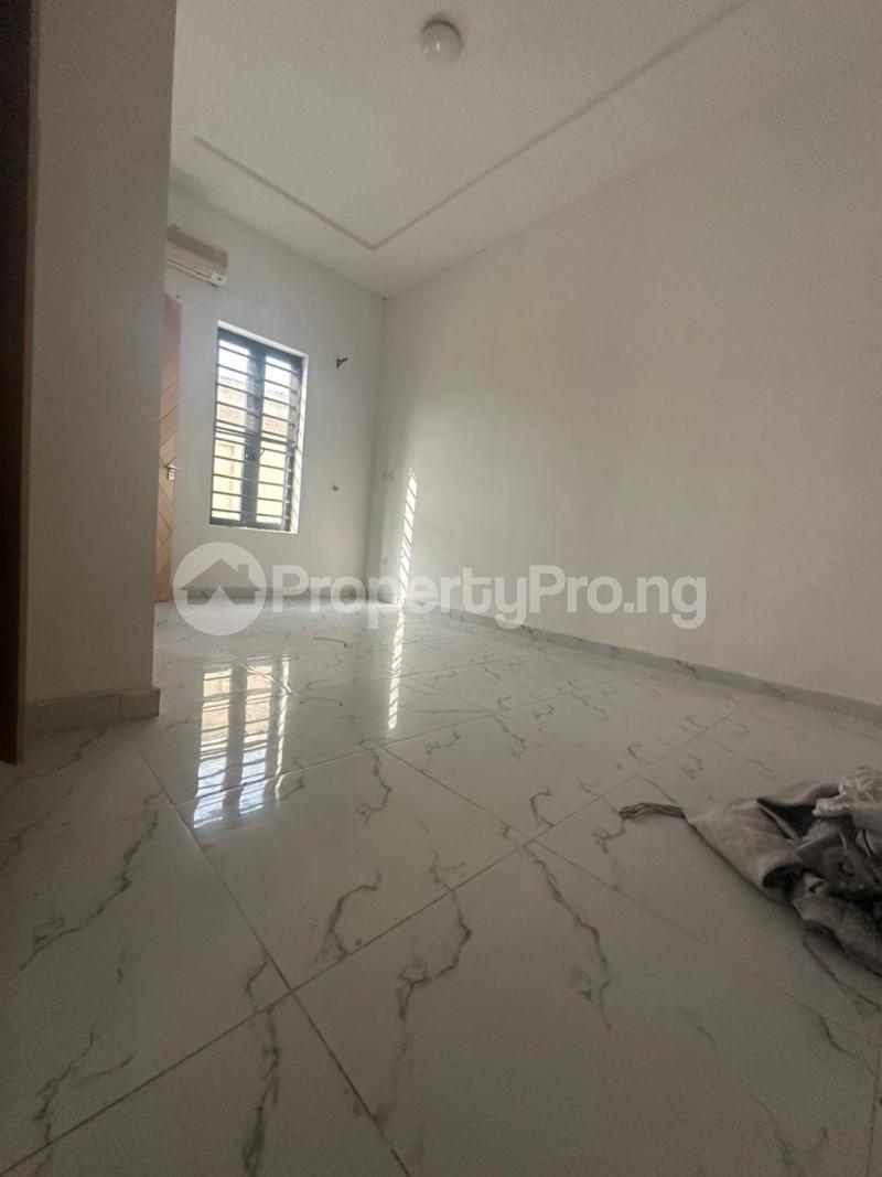 1 bedroom Flat / Apartment for rent orchid Lekki Lagos