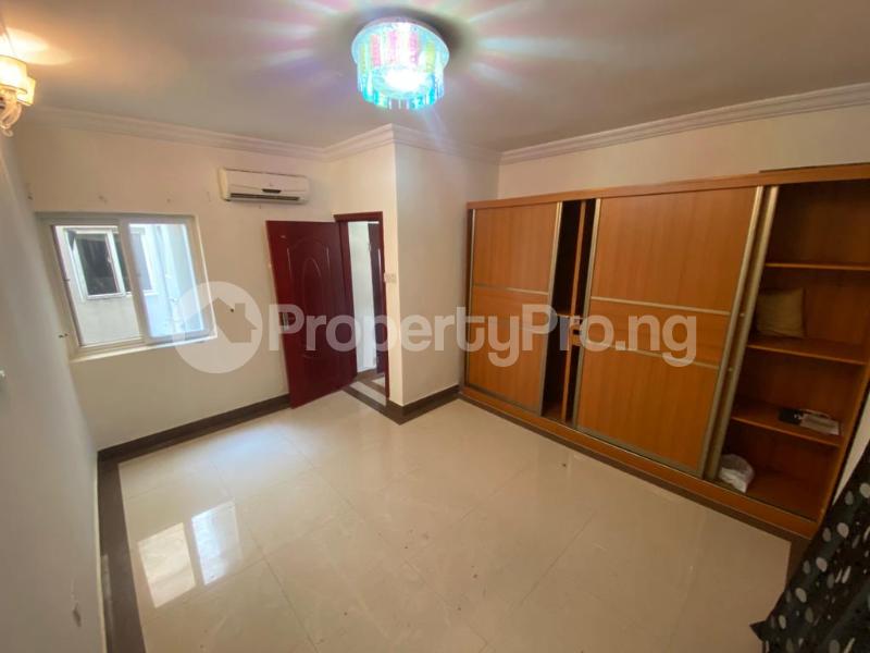 2 bedroom House for rent Palace Road ONIRU Victoria Island Lagos