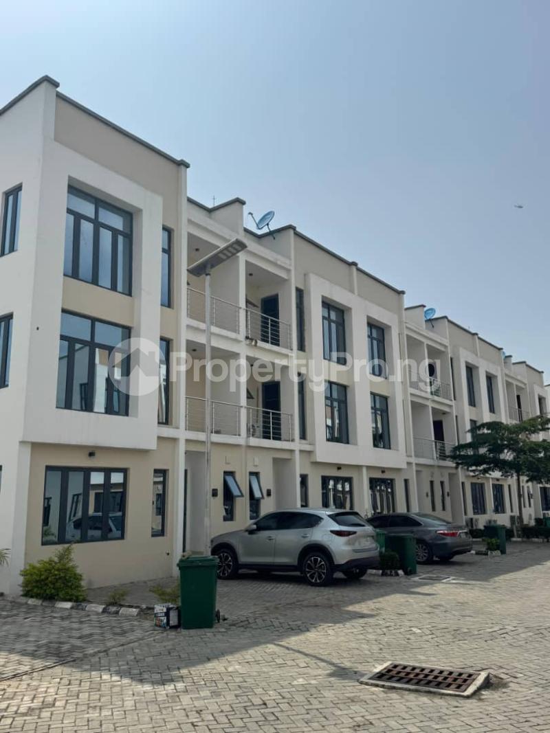 4 bedroom House for rent Nicon Town Lekki Lagos