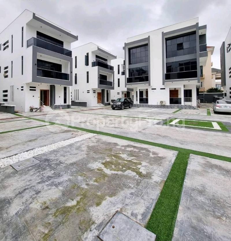 4 bedroom House for sale Close To Banana Island Estate Ikoyi Lagos