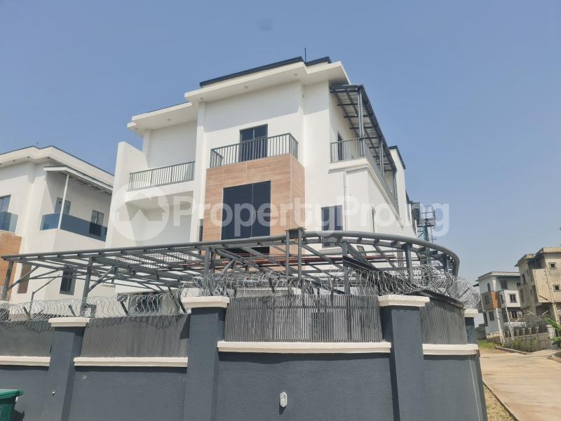 3 bedroom House for rent Von Road Airport Road Lugbe Abuja Lugbe Abuja
