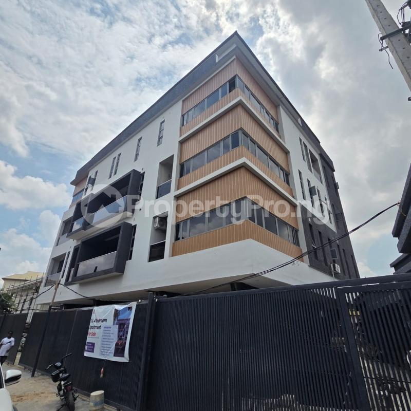 3 bedroom Flat / Apartment for sale Shonibare Estate Maryland Lagos