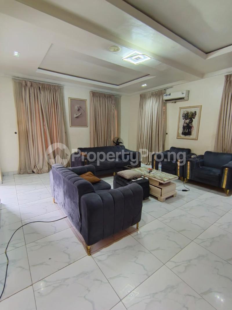 3 bedroom House for rent Behind Ap Filling Station Chisco Bus Stop Ikate Lekki Lagos