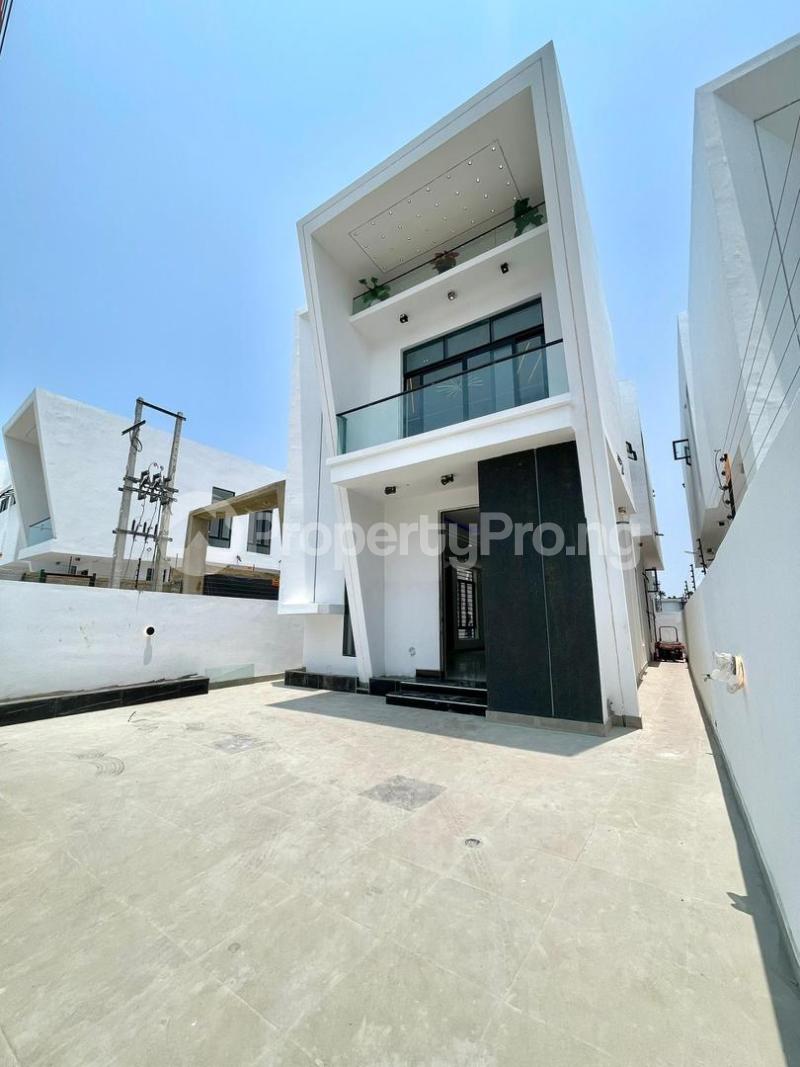 4 bedroom House for sale  chevron Lekki Lagos