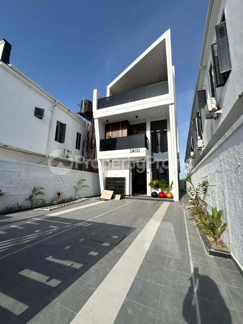 5 bedroom House for sale  Ikota Lekki Lagos