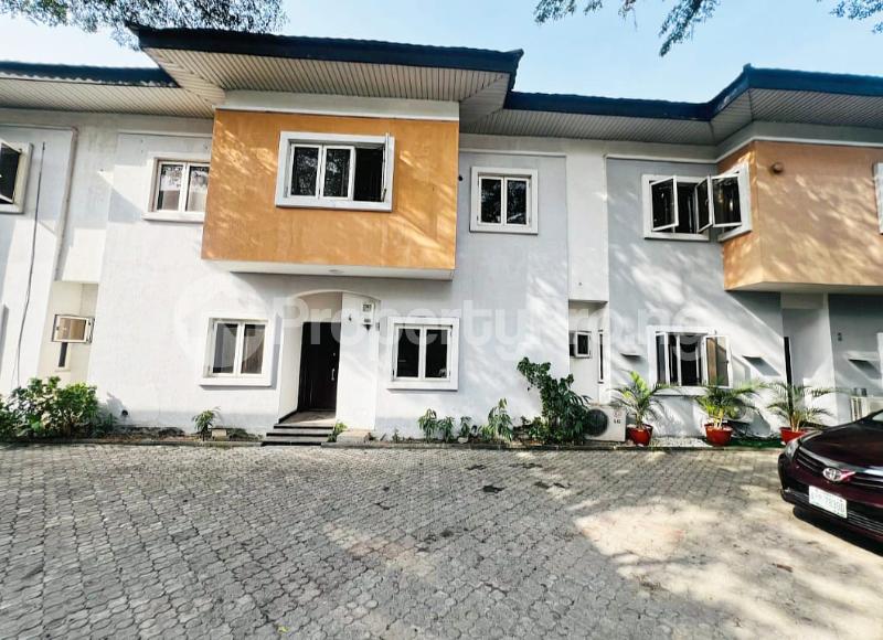 4 bedroom House for sale Osapa london Lekki Lagos