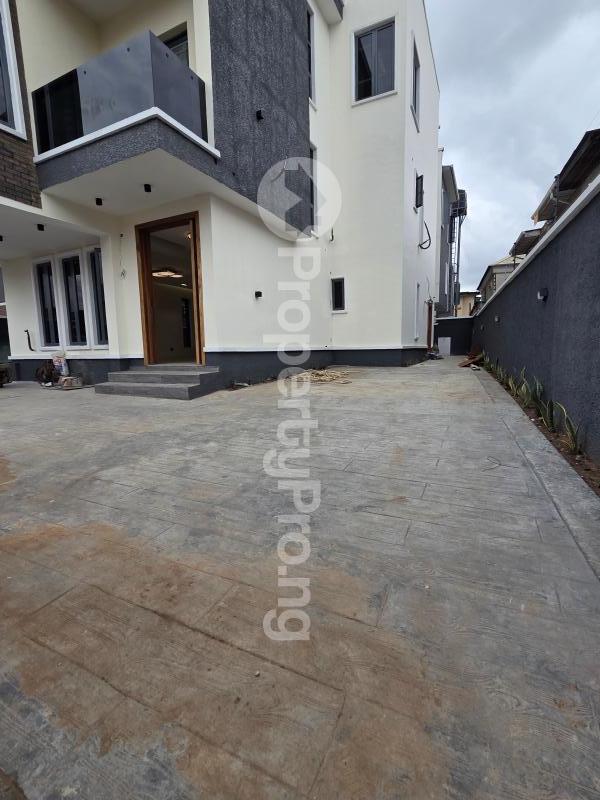 5 bedroom House for sale Adeniyi Jones Ikeja Lagos