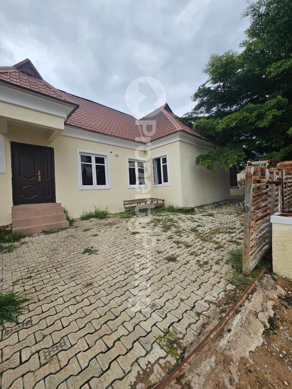 3 bedroom House for rent Nut Axis Lugbe Abuja