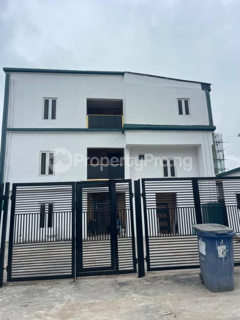 2 bedroom Flat / Apartment for rent Igbo-efon Lekki Lagos