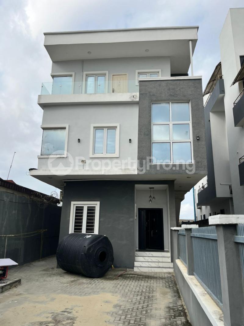 2 bedroom House for rent Chisco Ikate Lekki Lagos