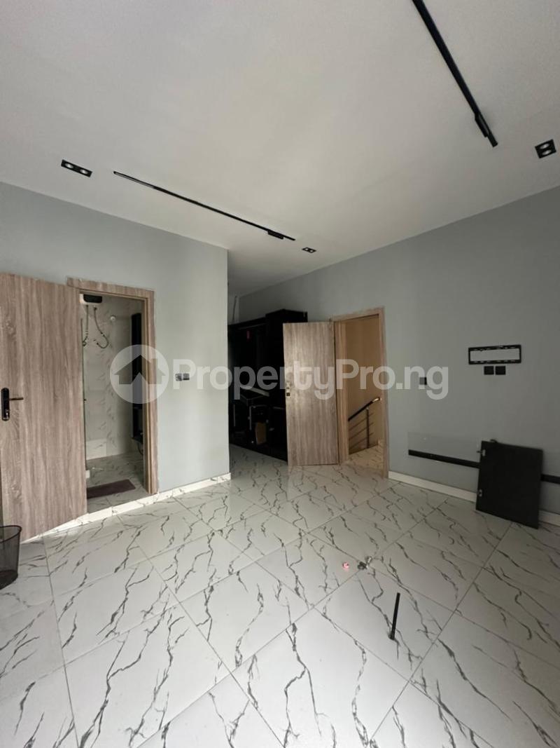 2 bedroom House for rent Ikota Lekki Lagos