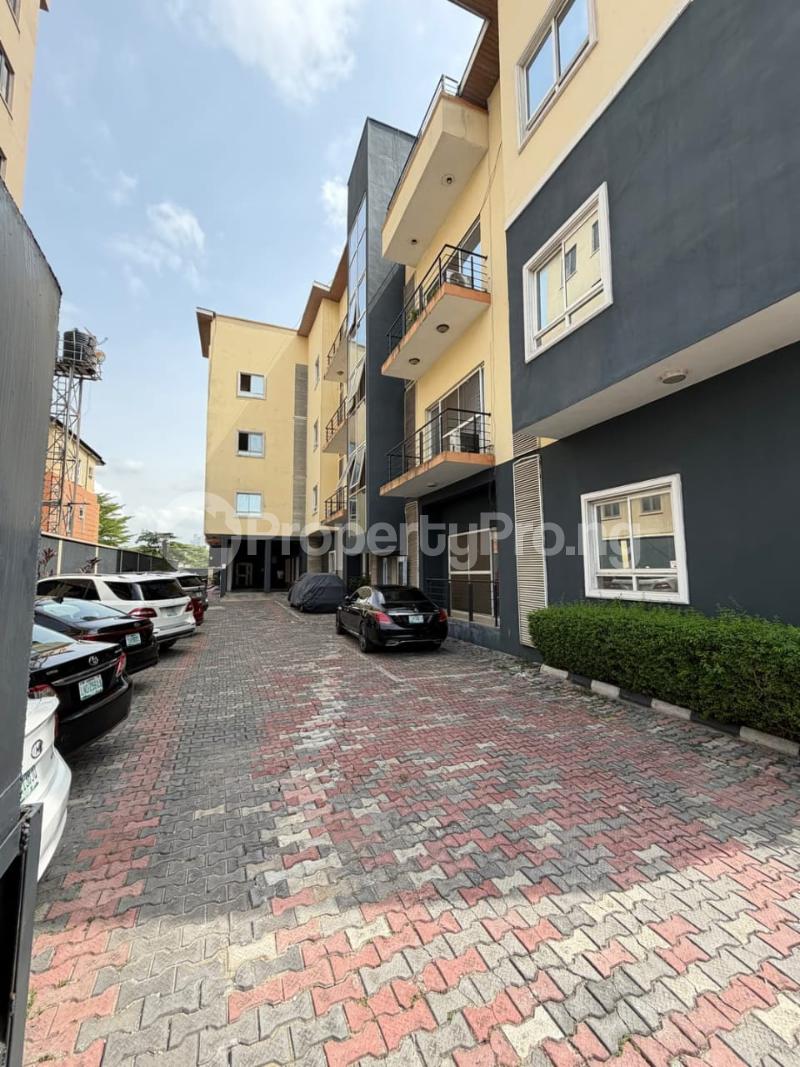 3 bedroom Flat / Apartment for rent ONIRU Victoria Island Lagos