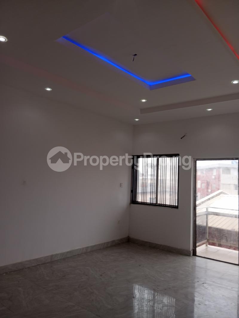 3 bedroom Flat / Apartment for rent Babs Animashun Bode Thomas Surulere Lagos